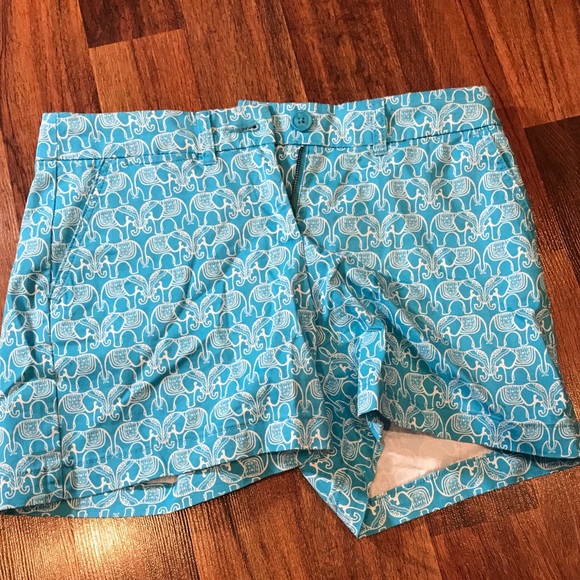 Crown & Ivy elephant print shorts - Picture 1 of 1